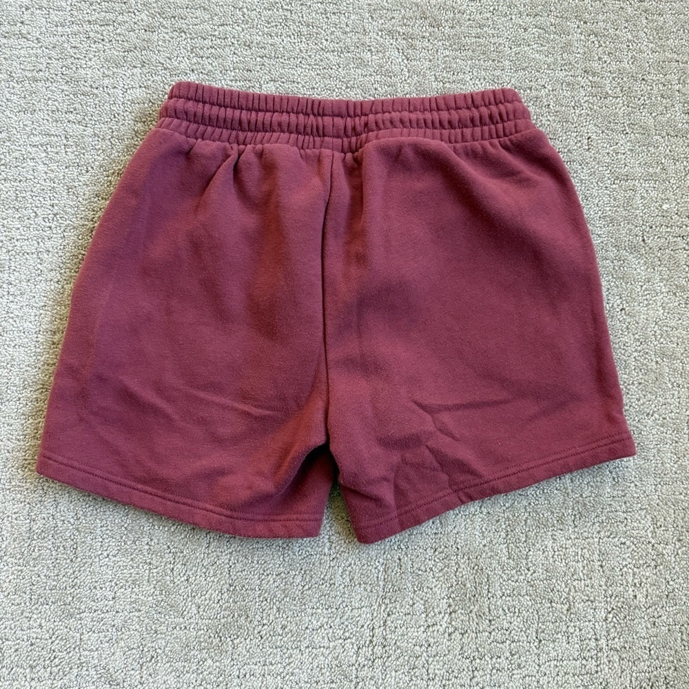 Universal Thread Casual 5” Sweat Shorts - Picture 2 of 3